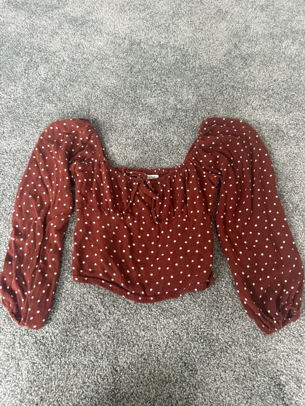 polka dot A&F top